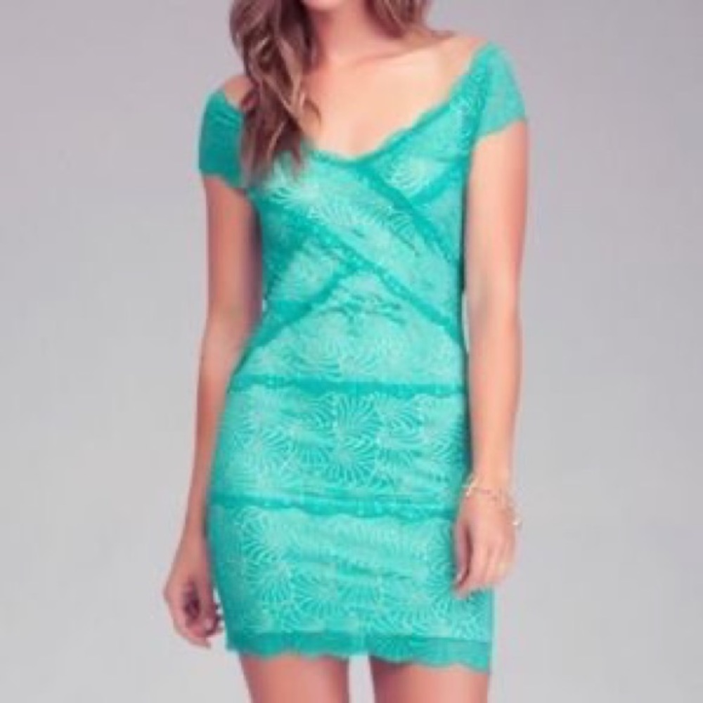 Bebe 🩷💚🩵 Aqua Green Lace Off Shoulder Bodycon cocktail party Dress